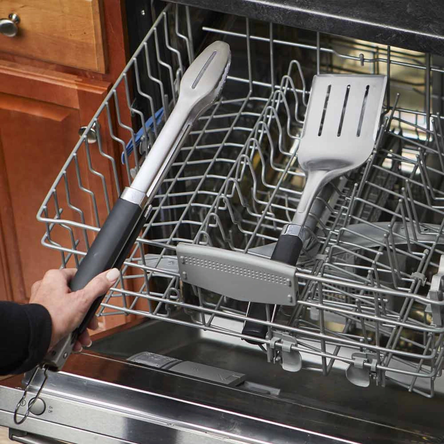 Kit 2 Ustensiles Pince + Spatule Précision - Weber 8 Kit 2 Ustensiles Pince + Spatule Précision - Weber - Image 6