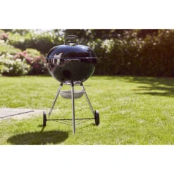Pack Barbecue Charbon Original Kettle 5710 + Cheminée D'allumage - Weber -Outdoorchef Shop pack original kettle 5710 cheminee weber 2020000032151 3