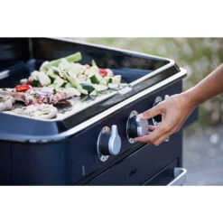 Plancha Gaz Enosign 65 Bleue Navy Avec Capot - ENO* -Outdoorchef Shop plancha enosign 65 bleue navy capot gaz eno 3224780040088 8